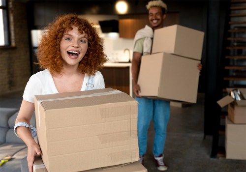 Exploring the Pros and Cons of DIY Moves and Hiring Movers